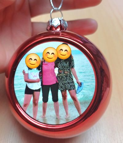 КОЛЕДНА ТОПКА СЪС СНИМКА - СИНЯ, ЗЛАТНА, ЧЕРВЕНА